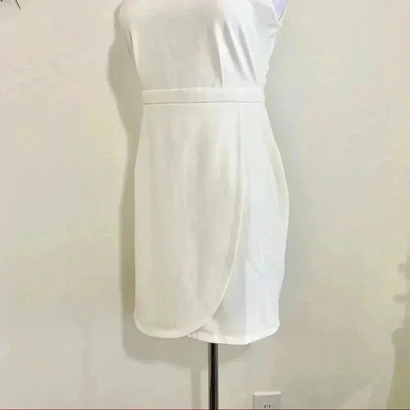 Tobi off-white structured faux wrap dress - Picture 3 of 7